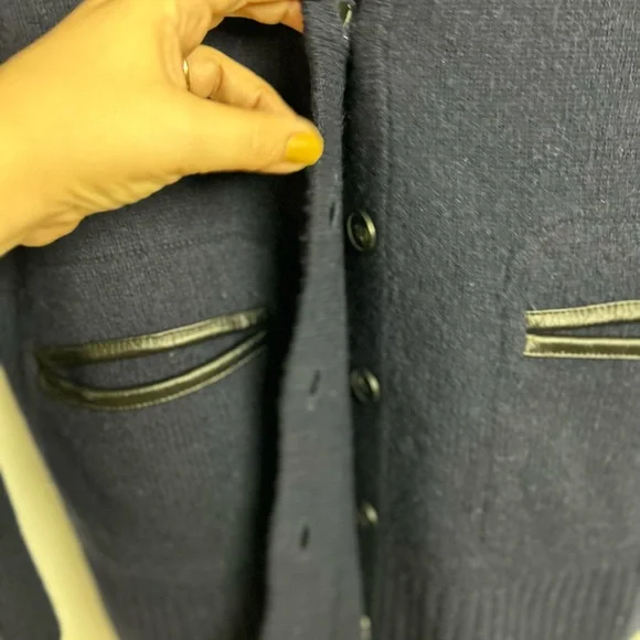 Madewell lambs wool w/ 100% leather trim pockets & elbow patches Size XS cardi - Picture 11 of 16